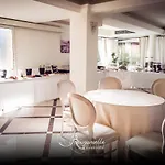 Ξενοδοχείο Bouganville Palace