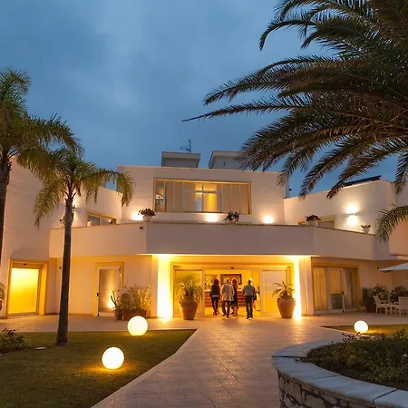 Hotel Bouganville Palace