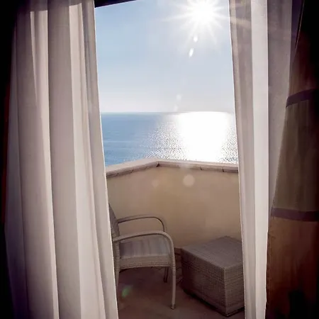 Hotel Bouganville Palace