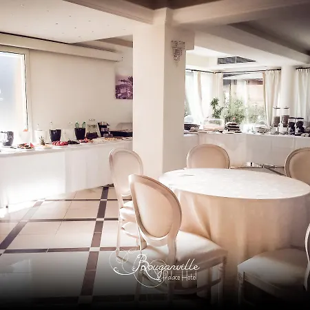 Hotel Bouganville Palace