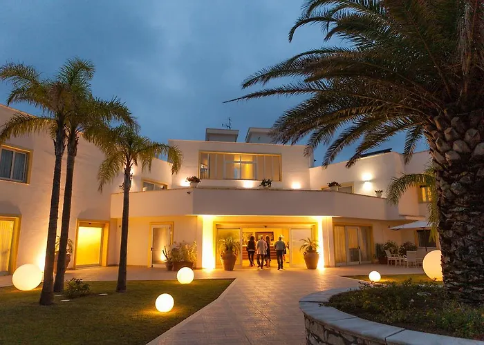 Hotel Bouganville Palace