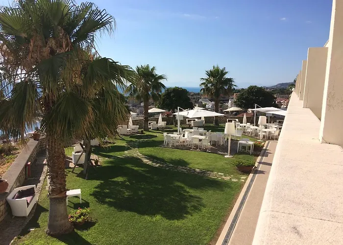 Bouganville Palace Hotel