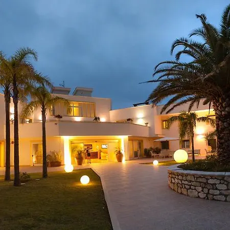 Hotel Bouganville Palace