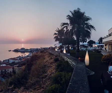 Bouganville Palace 호텔