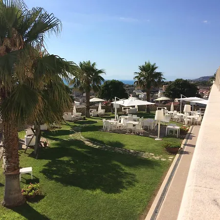 Bouganville Palace Hotel