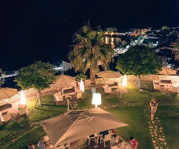 מלון Bouganville Palace בלבדרה מריטימו