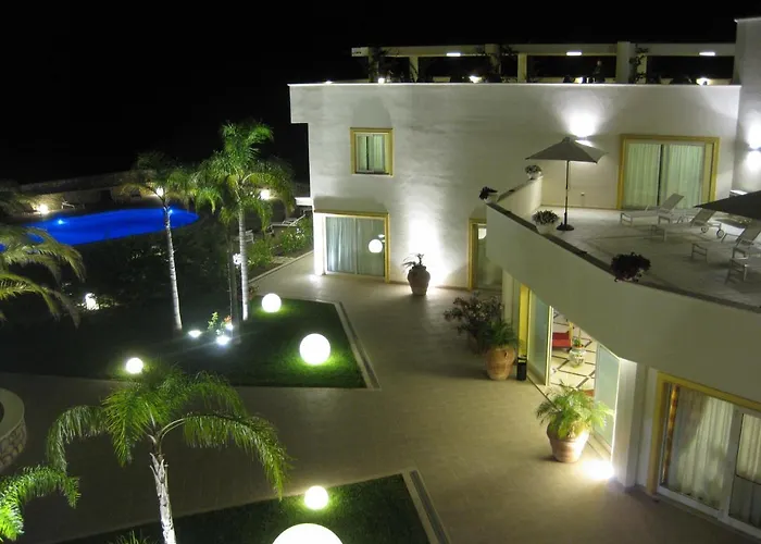 Bouganville Palace מלון בלבדרה מריטימו