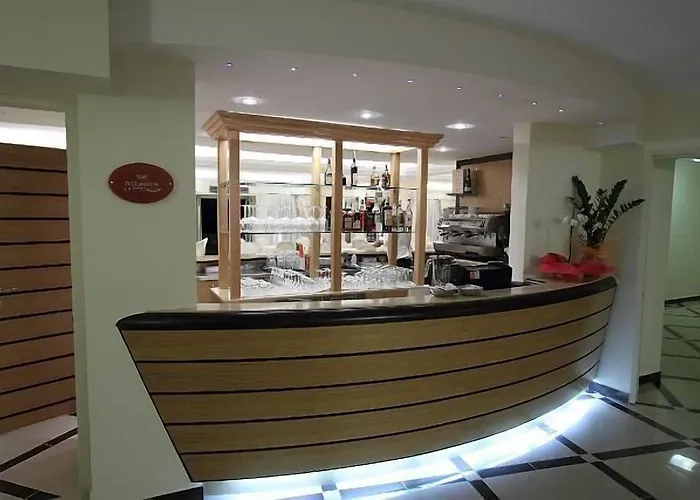 Bouganville Palace בלבדרה מריטימו