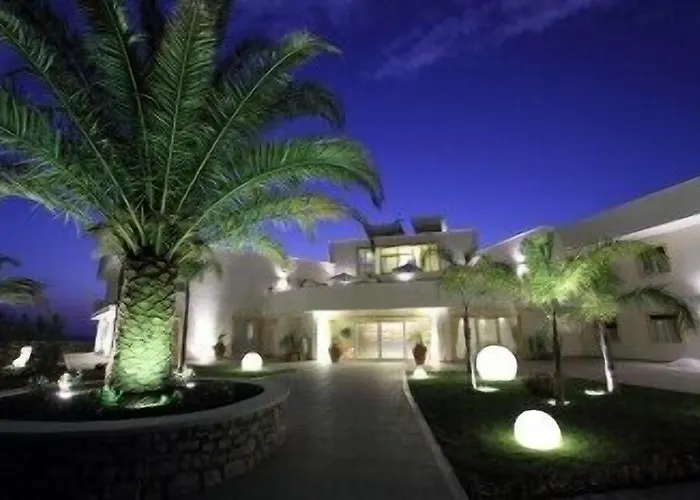 Bouganville Palace מלון בלבדרה מריטימו