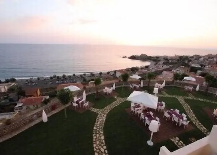 מלון Bouganville Palace