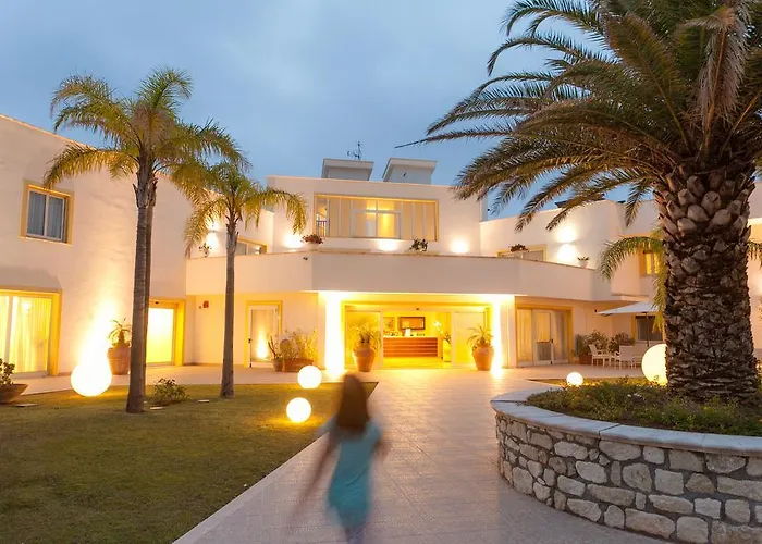 Bouganville Palace בלבדרה מריטימו