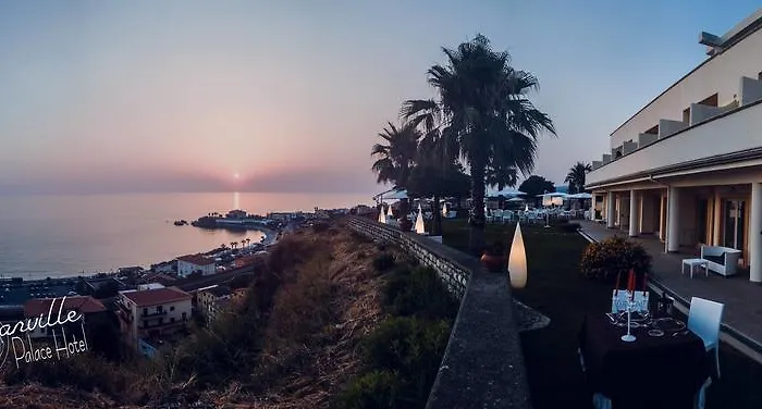 Bouganville Palace מלון