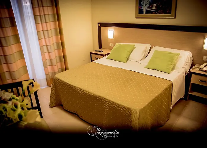 מלון Bouganville Palace 4*