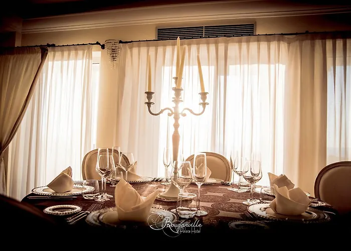 מלון Bouganville Palace