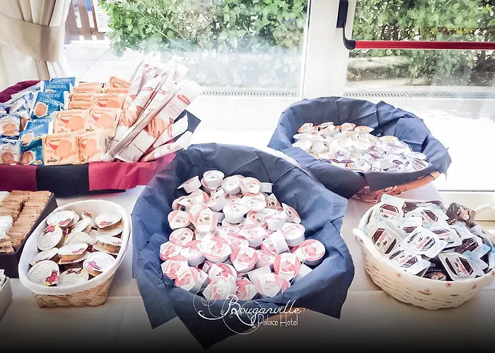 מלון Bouganville Palace